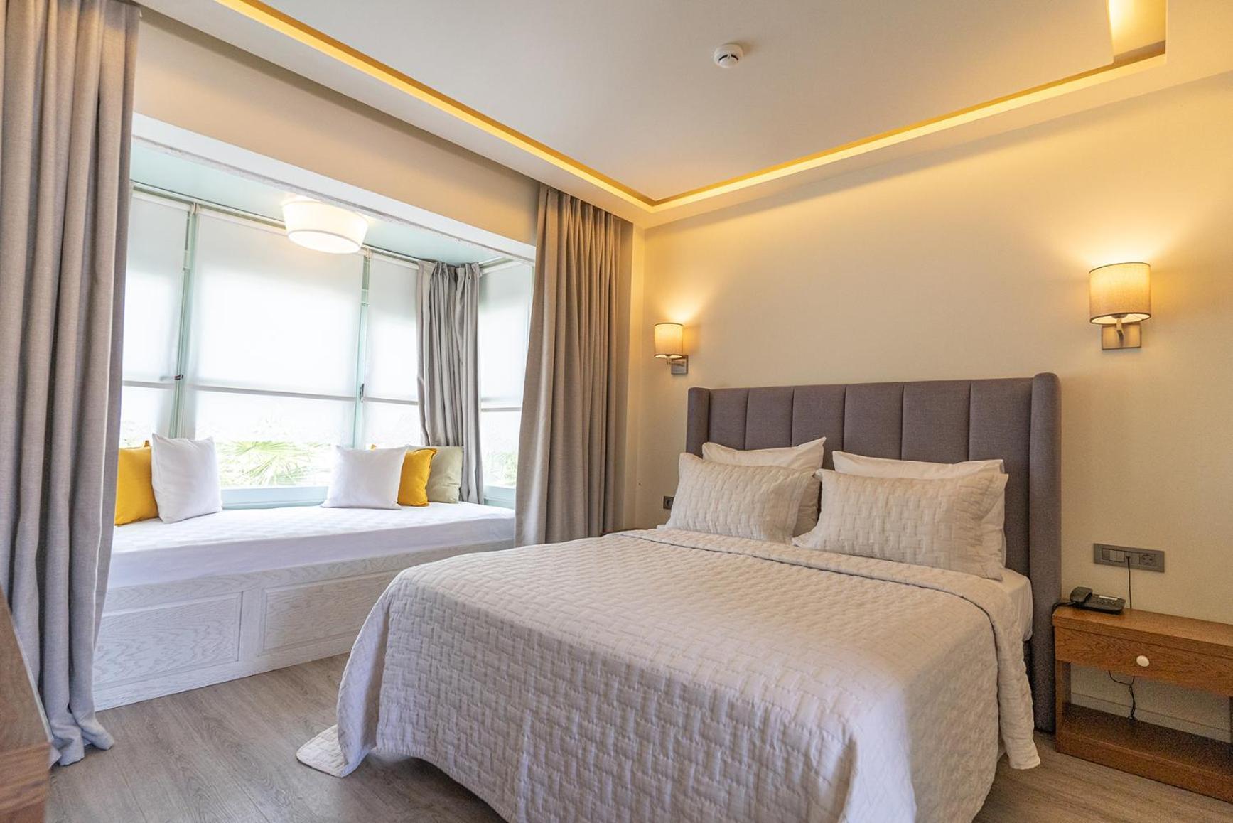 Casa Luna Hotel - Adult Only Alaçatı Buitenkant foto