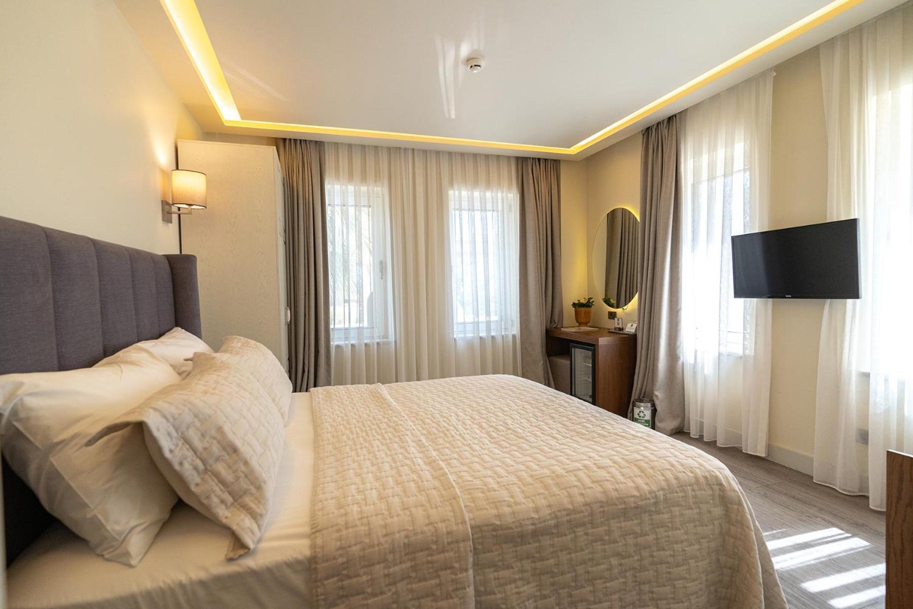 Casa Luna Hotel - Adult Only Alaçatı Buitenkant foto