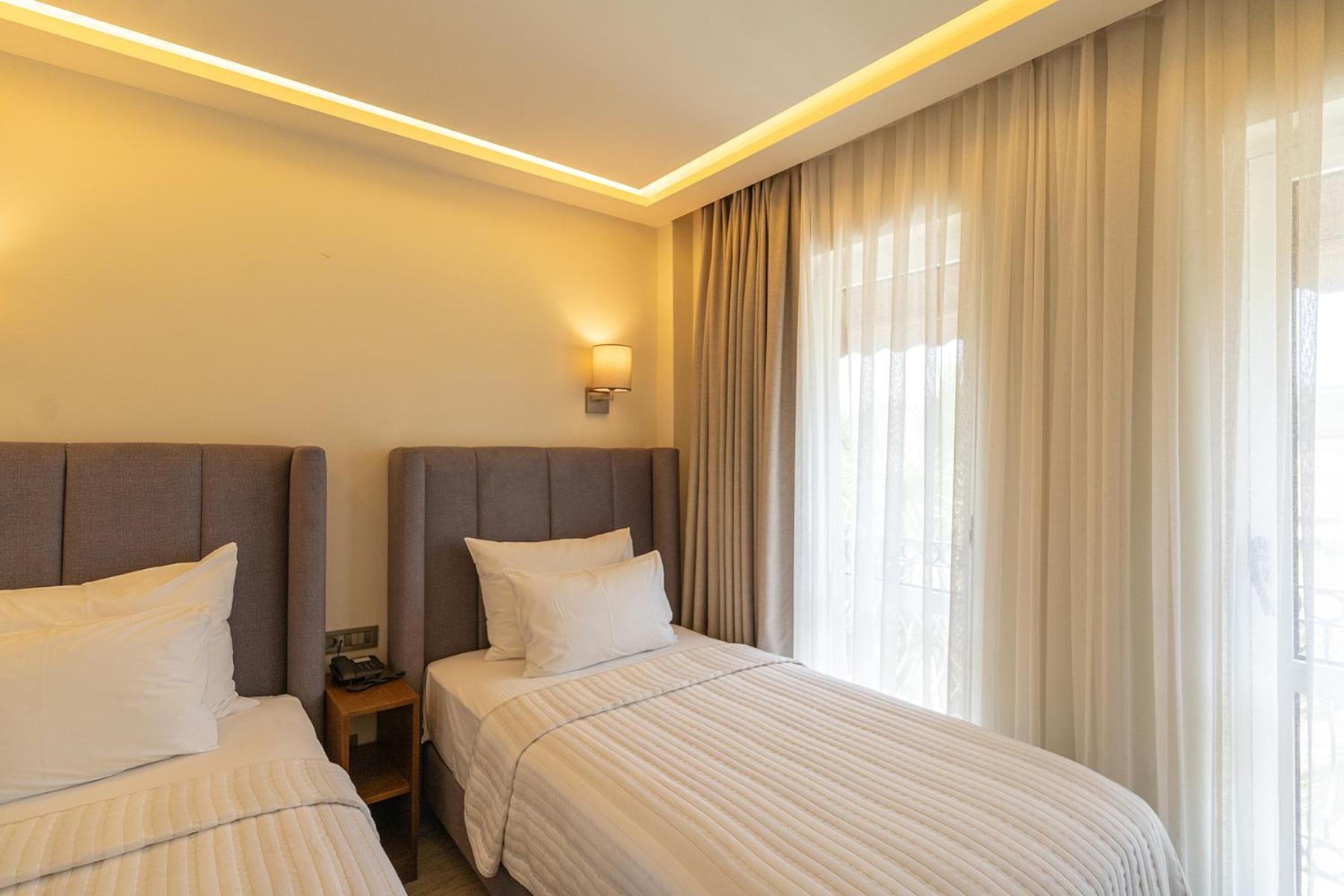 Casa Luna Hotel - Adult Only Alaçatı Buitenkant foto