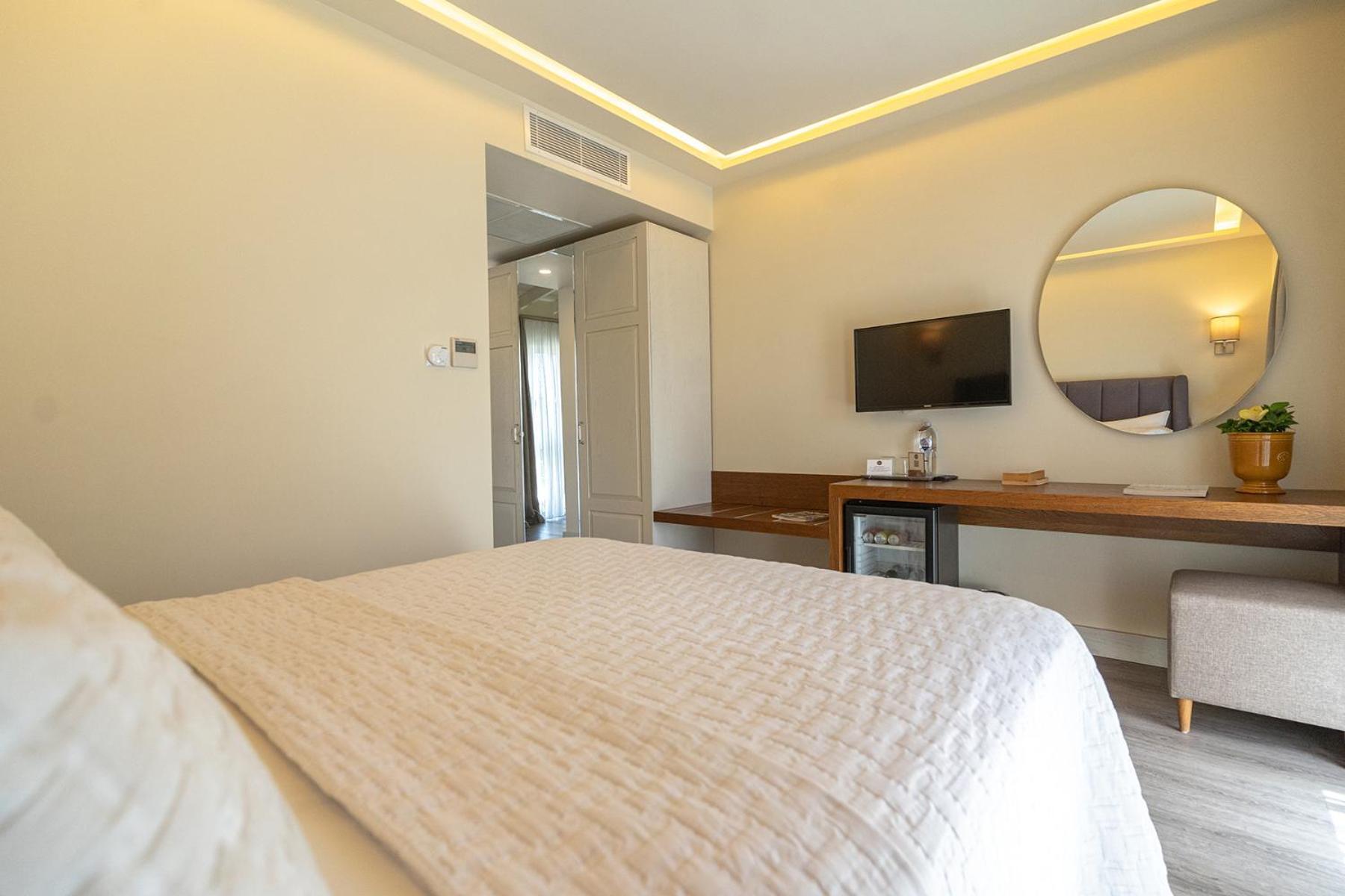 Casa Luna Hotel - Adult Only Alaçatı Buitenkant foto